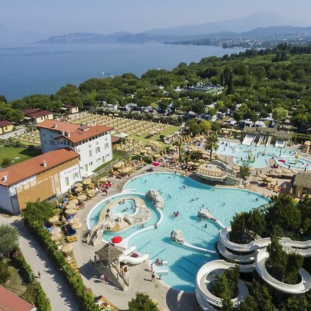 ホテル Piani Di Clodia Holidaypark ラツィーゼ エクステリア 写真